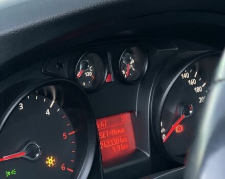 Серый Форд Фокус, объемом двигателя 1.6 л и пробегом 243 тыс. км за 4650 $, фото 21 на Automoto.ua