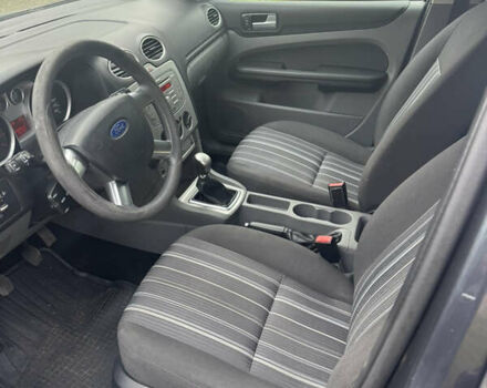 Серый Форд Фокус, объемом двигателя 1.6 л и пробегом 235 тыс. км за 5100 $, фото 8 на Automoto.ua