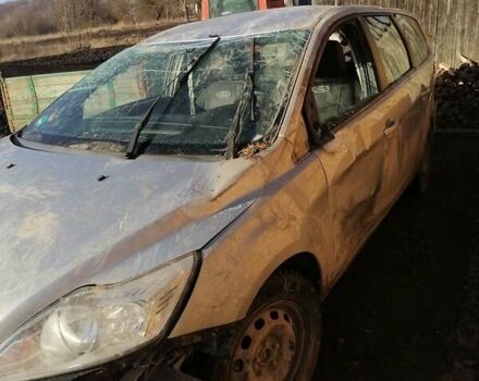 Серый Форд Фокус, объемом двигателя 1.6 л и пробегом 150 тыс. км за 2500 $, фото 2 на Automoto.ua