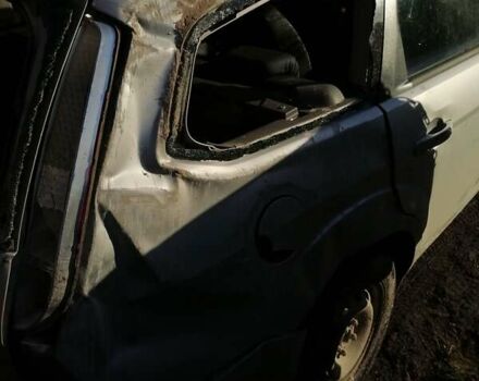 Серый Форд Фокус, объемом двигателя 1.6 л и пробегом 150 тыс. км за 2500 $, фото 5 на Automoto.ua