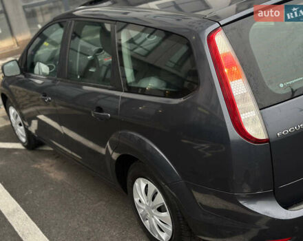 Серый Форд Фокус, объемом двигателя 0 л и пробегом 203 тыс. км за 5900 $, фото 6 на Automoto.ua