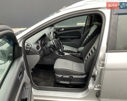 Серый Форд Фокус, объемом двигателя 1.6 л и пробегом 174 тыс. км за 4599 $, фото 31 на Automoto.ua