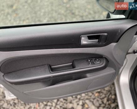 Серый Форд Фокус, объемом двигателя 1.6 л и пробегом 174 тыс. км за 4599 $, фото 34 на Automoto.ua