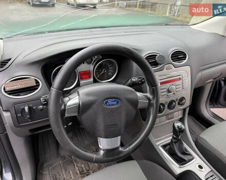 Серый Форд Фокус, объемом двигателя 1.6 л и пробегом 224 тыс. км за 4200 $, фото 22 на Automoto.ua