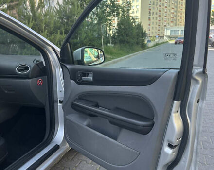 Форд Фокус 2009 у Хмельницькому на Automoto.ua Сірий Форд Фокус, об'ємом двигуна 1.6 л та пробігом 243 тис. км за 5499 $, фото 17 на Automoto.ua