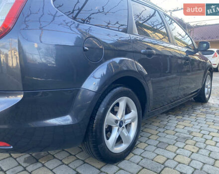 Серый Форд Фокус, объемом двигателя 1.8 л и пробегом 287 тыс. км за 5200 $, фото 42 на Automoto.ua