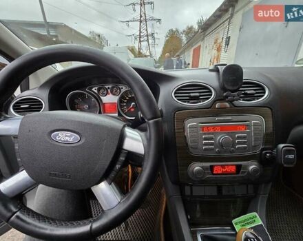 Форд Фокус 2009 у Тернополі на Automoto.ua Сірий Форд Фокус, об'ємом двигуна 1.8 л та пробігом 286 тис. км за 4200 $, фото 7 на Automoto.ua
