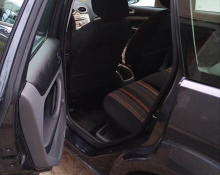 Сірий Форд Фокус, об'ємом двигуна 1.6 л та пробігом 174 тис. км за 4800 $, фото 3 на Automoto.ua