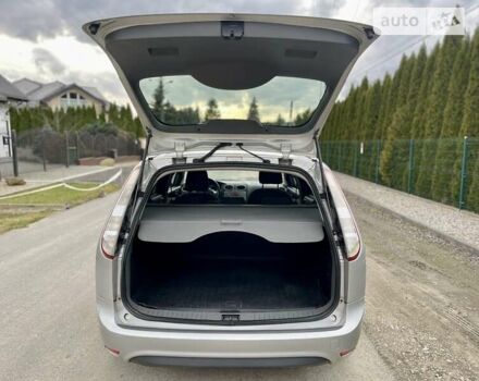 Сірий Форд Фокус, об'ємом двигуна 1.6 л та пробігом 168 тис. км за 6200 $, фото 56 на Automoto.ua