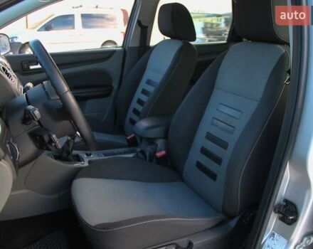 Сірий Форд Фокус, об'ємом двигуна 1.6 л та пробігом 251 тис. км за 3950 $, фото 10 на Automoto.ua