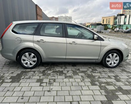 Сірий Форд Фокус, об'ємом двигуна 1.6 л та пробігом 258 тис. км за 5700 $, фото 5 на Automoto.ua