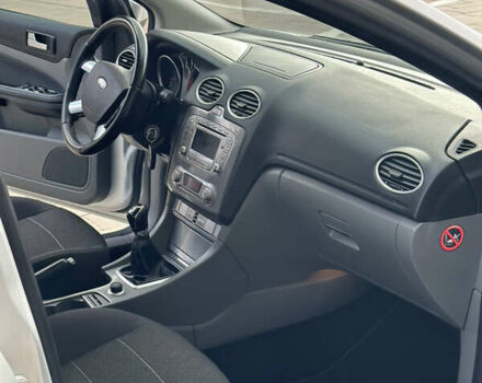 Сірий Форд Фокус, об'ємом двигуна 1.8 л та пробігом 196 тис. км за 6300 $, фото 15 на Automoto.ua