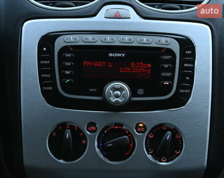 Серый Форд Фокус, объемом двигателя 1.6 л и пробегом 306 тыс. км за 4850 $, фото 27 на Automoto.ua