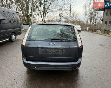 Серый Форд Фокус, объемом двигателя 1.6 л и пробегом 224 тыс. км за 4200 $, фото 4 на Automoto.ua