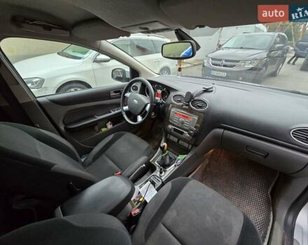 Форд Фокус 2009 у Тернополі на Automoto.ua Сірий Форд Фокус, об'ємом двигуна 1.8 л та пробігом 286 тис. км за 4200 $, фото 13 на Automoto.ua