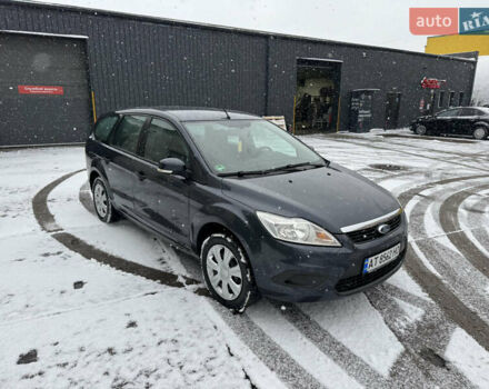 Серый Форд Фокус, объемом двигателя 1.6 л и пробегом 175 тыс. км за 4750 $, фото 2 на Automoto.ua