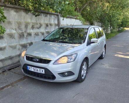 Серый Форд Фокус, объемом двигателя 1.8 л и пробегом 327 тыс. км за 4950 $, фото 1 на Automoto.ua