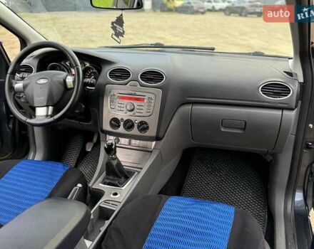 Сірий Форд Фокус, об'ємом двигуна 2 л та пробігом 260 тис. км за 4800 $, фото 15 на Automoto.ua