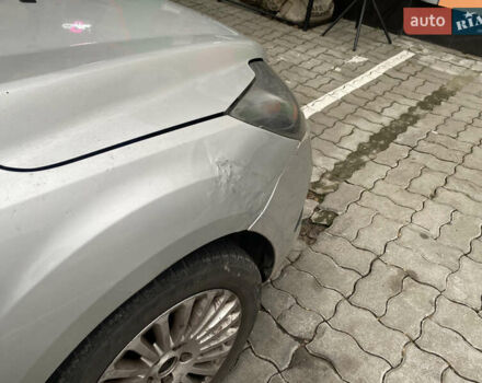 Серый Форд Фокус, объемом двигателя 2 л и пробегом 301 тыс. км за 5700 $, фото 2 на Automoto.ua