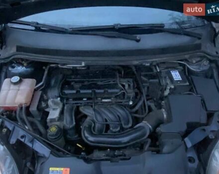 Серый Форд Фокус, объемом двигателя 1.6 л и пробегом 190 тыс. км за 5350 $, фото 14 на Automoto.ua