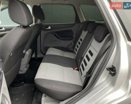 Серый Форд Фокус, объемом двигателя 1.6 л и пробегом 174 тыс. км за 4599 $, фото 41 на Automoto.ua