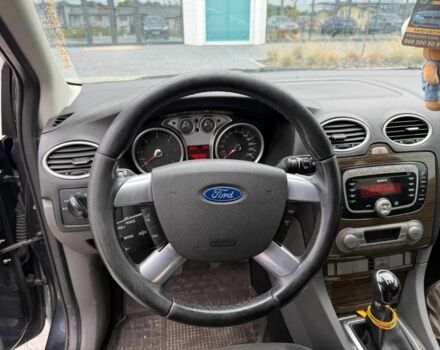 Сірий Форд Фокус, об'ємом двигуна 1.6 л та пробігом 250 тис. км за 4450 $, фото 3 на Automoto.ua