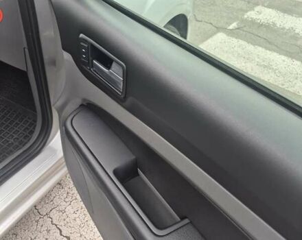 Серый Форд Фокус, объемом двигателя 1.6 л и пробегом 157 тыс. км за 5500 $, фото 11 на Automoto.ua