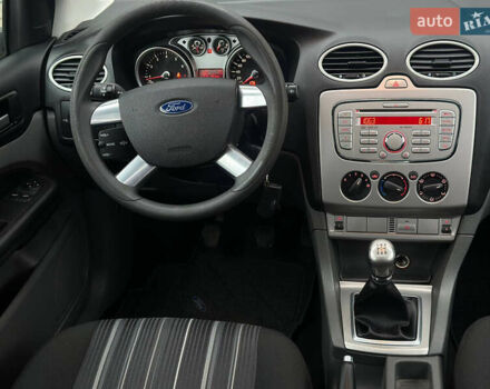 Серый Форд Фокус, объемом двигателя 0 л и пробегом 203 тыс. км за 5900 $, фото 19 на Automoto.ua