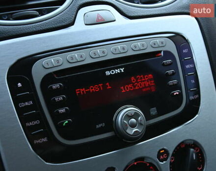 Форд Фокус 2009 в Бердичеве на Automoto.ua Серый Форд Фокус, объемом двигателя 1.6 л и пробегом 306 тыс. км за 4900 $, фото 18 на Automoto.ua