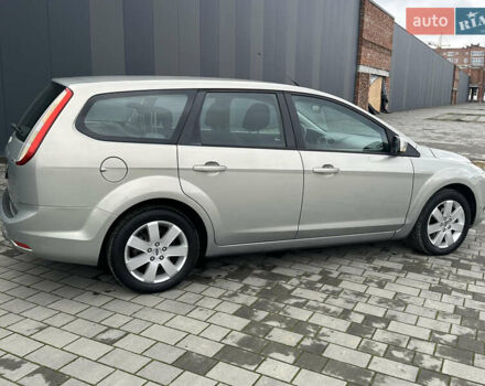 Сірий Форд Фокус, об'ємом двигуна 1.6 л та пробігом 258 тис. км за 5700 $, фото 6 на Automoto.ua