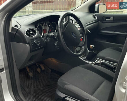 Сірий Форд Фокус, об'ємом двигуна 1.8 л та пробігом 287 тис. км за 4699 $, фото 14 на Automoto.ua