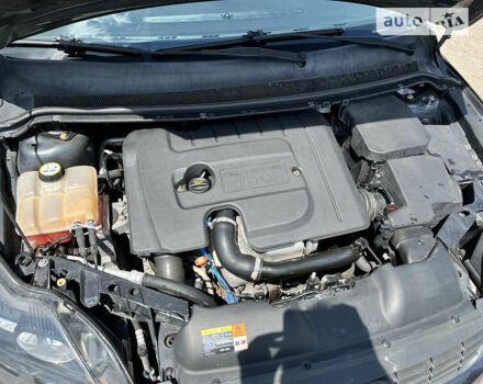 Серый Форд Фокус, объемом двигателя 1.6 л и пробегом 281 тыс. км за 6699 $, фото 40 на Automoto.ua