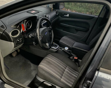 Сірий Форд Фокус, об'ємом двигуна 2 л та пробігом 211 тис. км за 6400 $, фото 10 на Automoto.ua