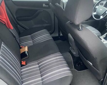 Серый Форд Фокус, объемом двигателя 1.6 л и пробегом 265 тыс. км за 5000 $, фото 29 на Automoto.ua