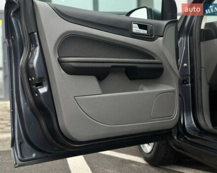 Серый Форд Фокус, объемом двигателя 0 л и пробегом 203 тыс. км за 5900 $, фото 20 на Automoto.ua