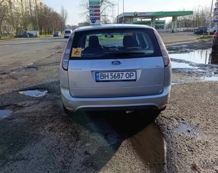 Серый Форд Фокус, объемом двигателя 1.6 л и пробегом 300 тыс. км за 5500 $, фото 2 на Automoto.ua