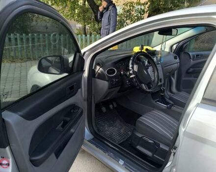 Сірий Форд Фокус, об'ємом двигуна 1.6 л та пробігом 247 тис. км за 5800 $, фото 9 на Automoto.ua