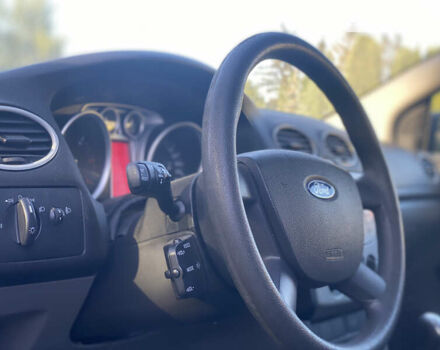 Серый Форд Фокус, объемом двигателя 1.6 л и пробегом 274 тыс. км за 6450 $, фото 15 на Automoto.ua