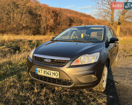Серый Форд Фокус, объемом двигателя 1.6 л и пробегом 173 тыс. км за 5300 $, фото 6 на Automoto.ua