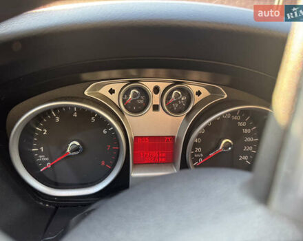 Серый Форд Фокус, объемом двигателя 1.6 л и пробегом 173 тыс. км за 5300 $, фото 8 на Automoto.ua