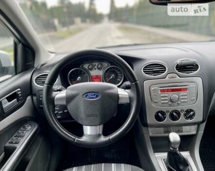 Серый Форд Фокус, объемом двигателя 1.6 л и пробегом 168 тыс. км за 6200 $, фото 70 на Automoto.ua