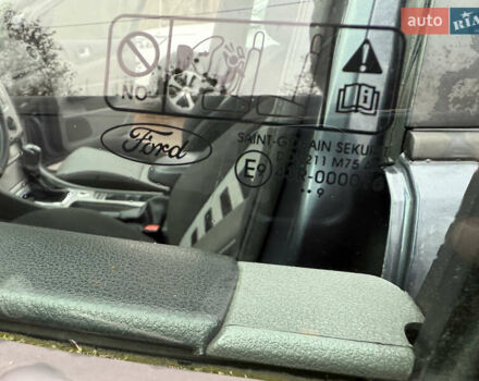 Серый Форд Фокус, объемом двигателя 1.6 л и пробегом 224 тыс. км за 4200 $, фото 19 на Automoto.ua