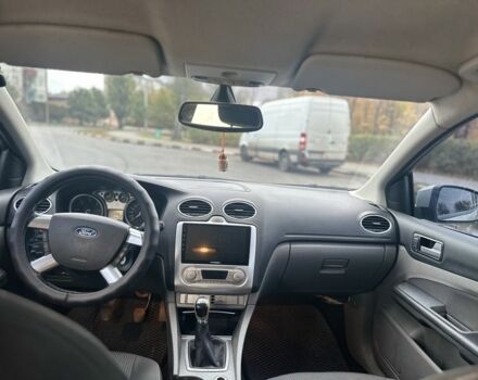 Сірий Форд Фокус, об'ємом двигуна 1.8 л та пробігом 270 тис. км за 4500 $, фото 5 на Automoto.ua