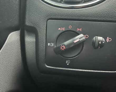 Серый Форд Фокус, объемом двигателя 1.56 л и пробегом 310 тыс. км за 6200 $, фото 20 на Automoto.ua