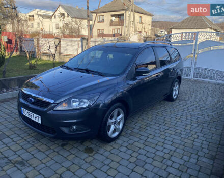 Серый Форд Фокус, объемом двигателя 1.8 л и пробегом 287 тыс. км за 5200 $, фото 3 на Automoto.ua