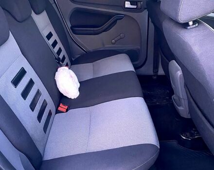 Сірий Форд Фокус, об'ємом двигуна 1.6 л та пробігом 299 тис. км за 5700 $, фото 9 на Automoto.ua