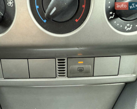 Серый Форд Фокус, объемом двигателя 1.6 л и пробегом 224 тыс. км за 4200 $, фото 33 на Automoto.ua