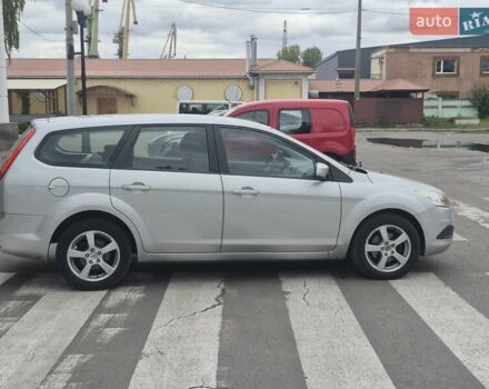 Серый Форд Фокус, объемом двигателя 1.6 л и пробегом 157 тыс. км за 5999 $, фото 1 на Automoto.ua