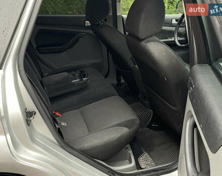 Серый Форд Фокус, объемом двигателя 1.8 л и пробегом 287 тыс. км за 4999 $, фото 10 на Automoto.ua