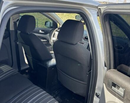 Серый Форд Фокус, объемом двигателя 1.6 л и пробегом 280 тыс. км за 4650 $, фото 3 на Automoto.ua